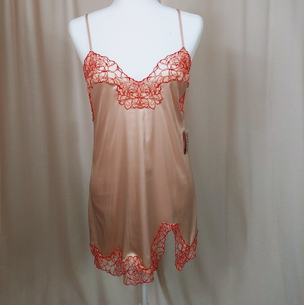 NWT Savage x Fenty Red Lacy Lingerie